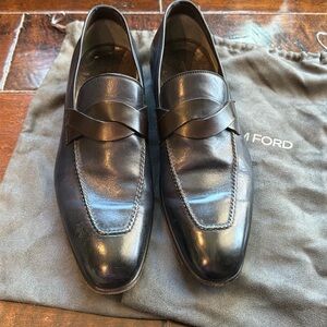 Men’s navy blue burnished leather Elkan loafers sz 9.5